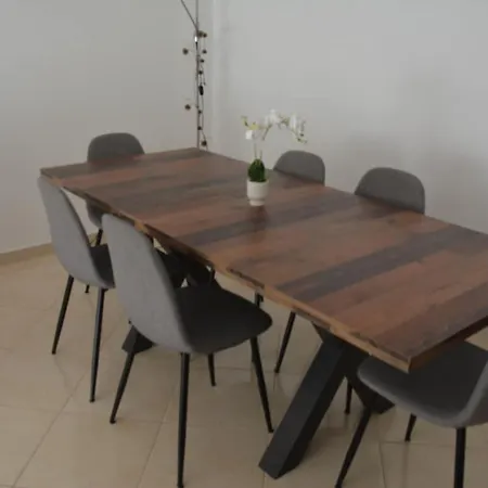 Apartment T2 Na Da Rocha By Domusgenial